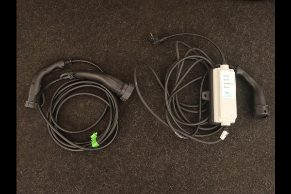 Renault Captur 1.6 E-Tech full hybrid 145 evolution | Camera | Carplay | keyless | Full LED | Cruise control | Navigatie | LMV 18 inch | PHEV | Plug in