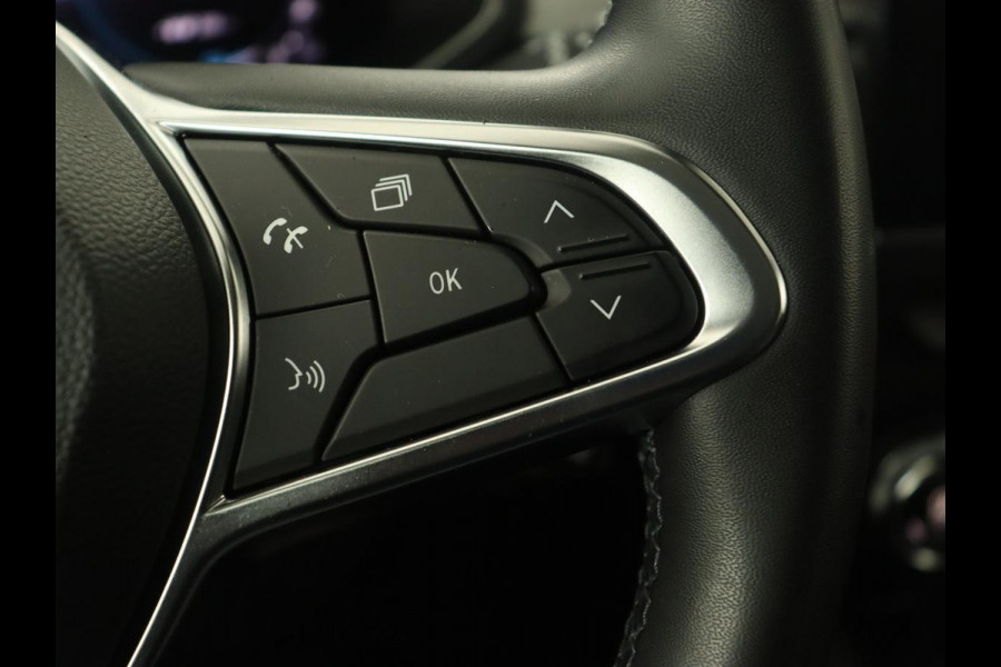 Renault Captur 1.6 E-Tech full hybrid 145 evolution | Camera | Carplay | keyless | Full LED | Cruise control | Navigatie | LMV 18 inch | PHEV | Plug in