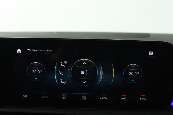 Mercedes-Benz A-Klasse 180 Business Solution Luxury (PANORAMADAK, CAMERA, SFEERVERLICHTING, ELEKT. STOELEN, 1e EIGENAAR)