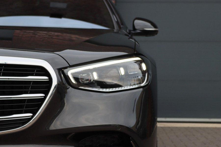 Mercedes-Benz S-Klasse 580 e 4MATIC Lang AMG Line | Airmatic | Achterasbesturing | Chauffeurspakket | MBUX Tablet | Distronic+ | Memory | Stoelventilatie V+A | Burmester | Soft-Close | Digital Light | Vlakkenverwarming | HUD |