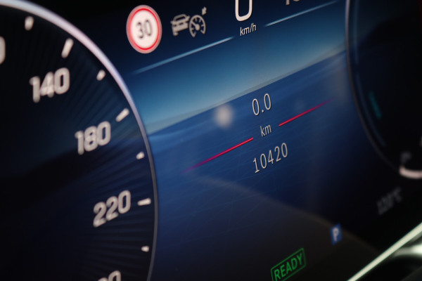 Mercedes-Benz S-Klasse 580 e 4MATIC Lang AMG Line | Airmatic | Achterasbesturing | Chauffeurspakket | MBUX Tablet | Distronic+ | Memory | Stoelventilatie V+A | Burmester | Soft-Close | Digital Light | Vlakkenverwarming | HUD |