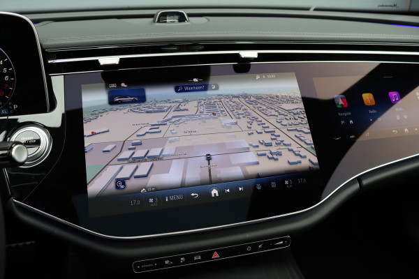 Mercedes-Benz E-Klasse Estate 300 e AMG Line | Hyperscreen | Distronic+ | Burmester | Panoramadak | Digital Light | Surround Camera | HUD | 3D-Display | Verwarmd Stuurwiel | Keyless-Go |