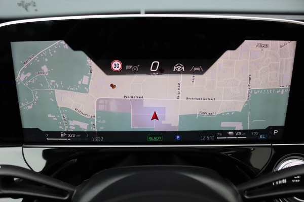 Mercedes-Benz E-Klasse Estate 300 e AMG Line | Hyperscreen | Distronic+ | Burmester | Panoramadak | Digital Light | Surround Camera | HUD | 3D-Display | Verwarmd Stuurwiel | Keyless-Go |