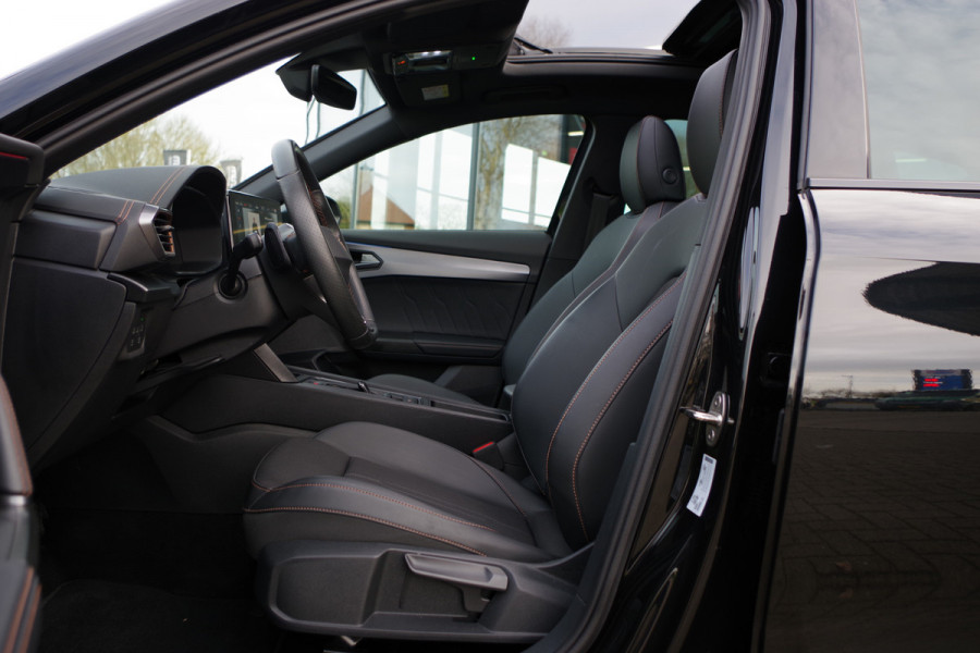 CUPRA Formentor 1.4 e-Hybrid 204 PK Performance PHEV, Panoramadak, Winterpakket, Camera, Carplay