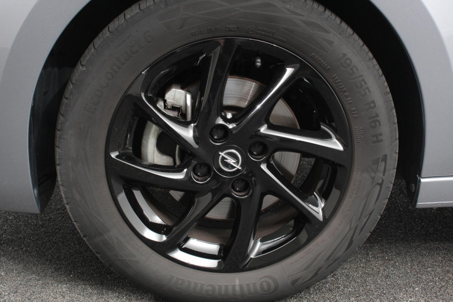 Opel Corsa 1.2 102pk GS Line Opel Corsa 1.2 GS Line | Navigatie | Apple Carplay/Android Auto | Airco | Cruise Control | Lichtmetalen velgen | Digitaal Dashboard | Sportstoelen