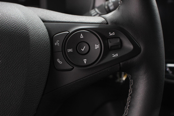Opel Corsa 1.2 102pk GS Line Opel Corsa 1.2 GS Line | Navigatie | Apple Carplay/Android Auto | Airco | Cruise Control | Lichtmetalen velgen | Digitaal Dashboard | Sportstoelen