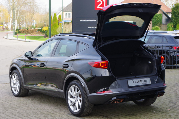 CUPRA Formentor 1.4 e-Hybrid 204 PK Performance PHEV, Panoramadak, Winterpakket, Camera, Carplay