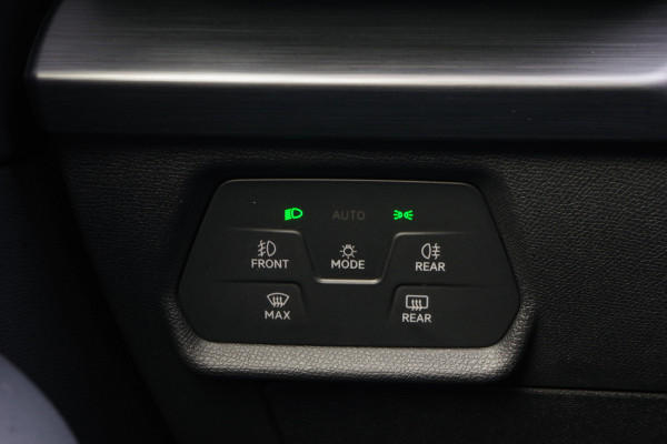 CUPRA Formentor 1.4 e-Hybrid 204 PK Performance PHEV, Panoramadak, Winterpakket, Camera, Carplay