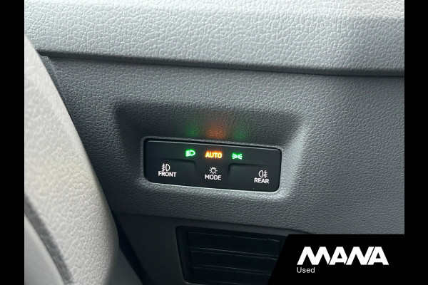 MAN TGE 3.140 L3H3 Automaat 140PK Zwart Black Lion Cruise control Carplay Camera