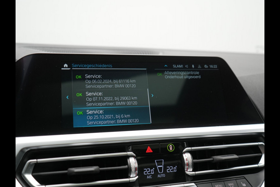 BMW 3 Serie Touring 330e xDrive M Sport Plug In Hybrid 293pk Dealer O.H. PHEV | Panodak | Head Up | Adaptive Cruise | Laser LED | 360 Camera | 19"L.M | Alcantara Sportstoelen Memory & Verwarmd | Sfeerverlichting | Apple Carplay | Keyless | Blis | Navigatie | Virtu