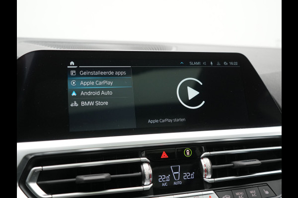 BMW 3 Serie Touring 330e xDrive M Sport Plug In Hybrid 293pk Dealer O.H. PHEV | Panodak | Head Up | Adaptive Cruise | Laser LED | 360 Camera | 19"L.M | Alcantara Sportstoelen Memory & Verwarmd | Sfeerverlichting | Apple Carplay | Keyless | Blis | Navigatie | Virtu