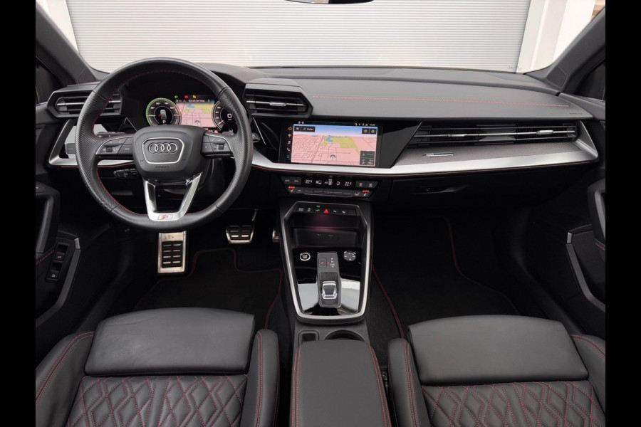 Audi A3 Sportback 45 TFSI e S edition Competition Rs zetels/B&O/HuD/Massage