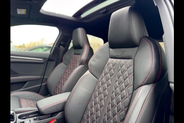 Audi A3 Sportback 45 TFSI e S edition Competition Rs zetels/B&O/HuD/Massage