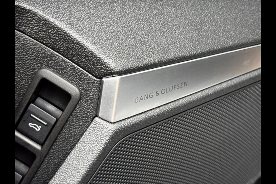 Audi A3 Sportback 45 TFSI e S edition Competition Rs zetels/B&O/HuD/Massage