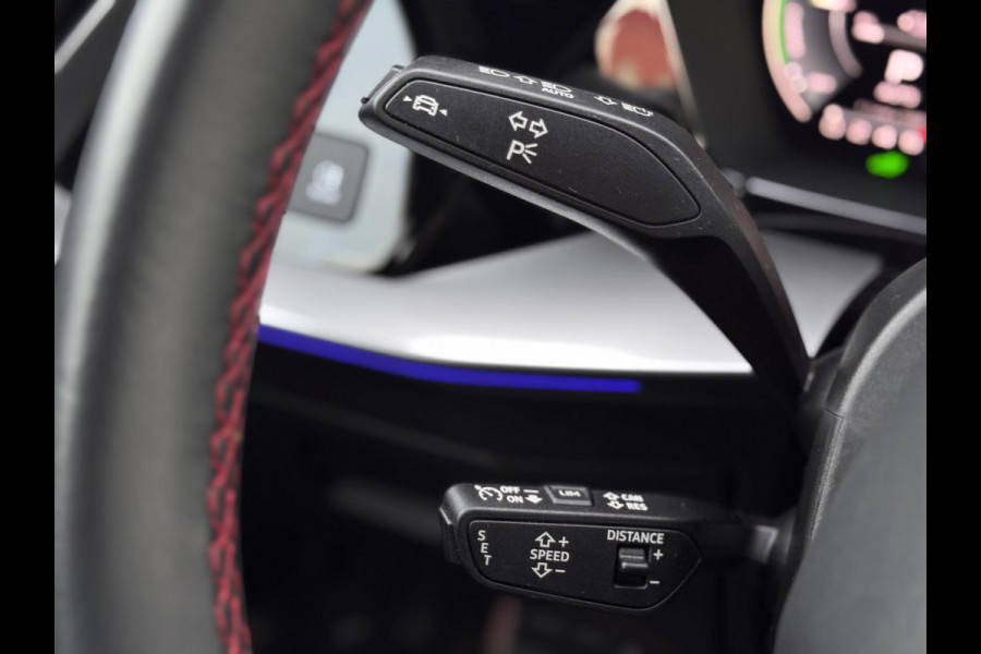 Audi A3 Sportback 45 TFSI e S edition Competition Rs zetels/B&O/HuD/Massage