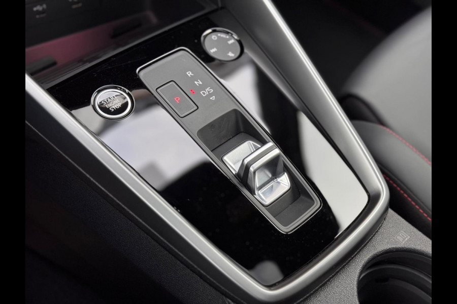 Audi A3 Sportback 45 TFSI e S edition Competition Rs zetels/B&O/HuD/Massage