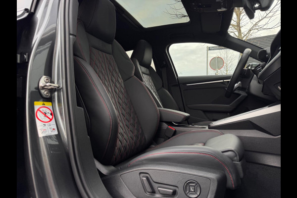 Audi A3 Sportback 45 TFSI e S edition Competition Rs zetels/B&O/HuD/Massage