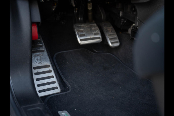 Abarth 595C Competizione 180PK / Carbon / Xenon / Koni / Brembo / Monza