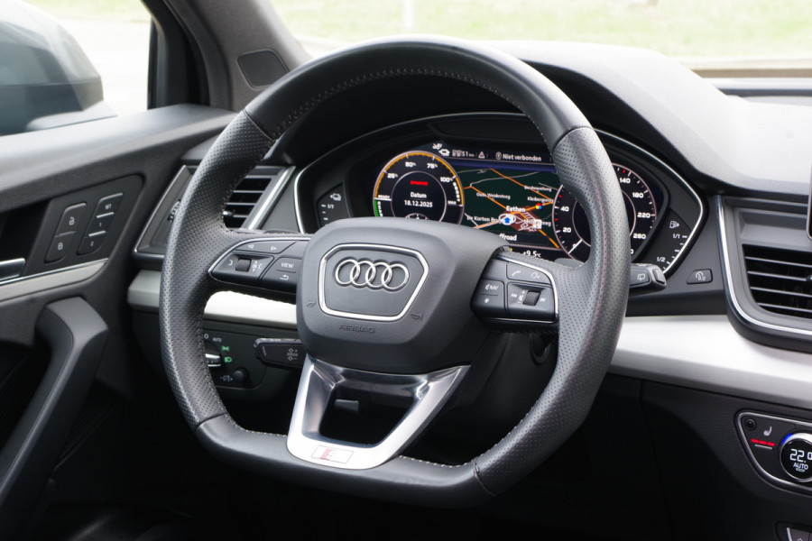 Audi Q5 55 TFSI e 367 PK Quattro Competition, Luchtvering, Trekhaak, Panoramadak, 360 Camera, B&O Sound