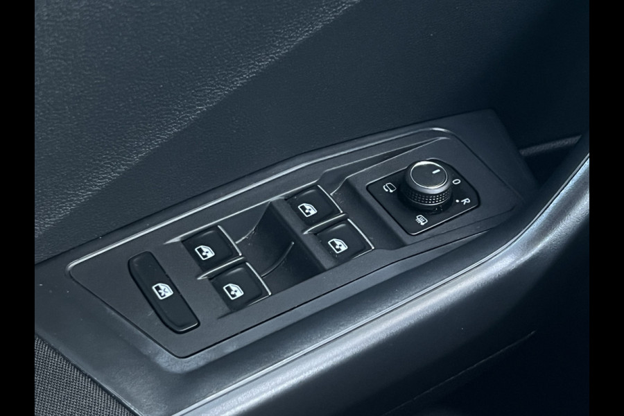 Volkswagen T-Roc 1.0 TSI Style | Carplay | ACC | Climate | Stoelverwarming
