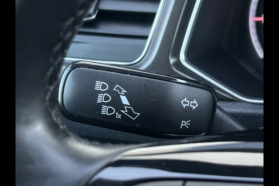 Volkswagen T-Roc 1.0 TSI Style | Carplay | ACC | Climate | Stoelverwarming