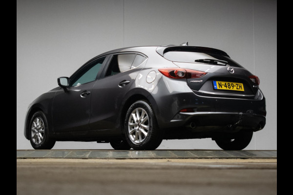 Mazda 3 2.0 SkyActiv-G 120 SkyLease+ Sport (NAVI,CLIMATE,CRUISE,PDC,STOEL/STUUR VERWARMING,GETINT,XENON,SPORTSTOELEN,LM VELGEN)