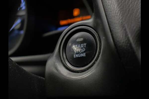 Mazda 3 2.0 SkyActiv-G 120 SkyLease+ Sport (NAVI,CLIMATE,CRUISE,PDC,STOEL/STUUR VERWARMING,GETINT,XENON,SPORTSTOELEN,LM VELGEN)
