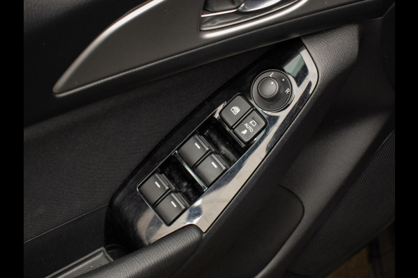 Mazda 3 2.0 SkyActiv-G 120 SkyLease+ Sport (NAVI,CLIMATE,CRUISE,PDC,STOEL/STUUR VERWARMING,GETINT,XENON,SPORTSTOELEN,LM VELGEN)