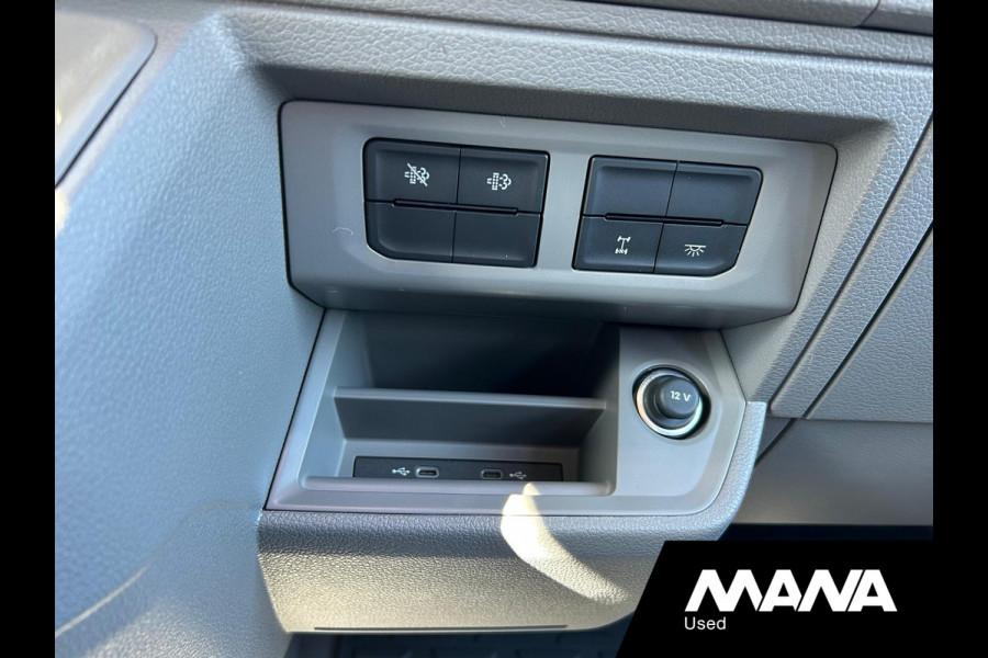 MAN TGE 35 2.0 3.180 180PK L3H2 4x4 Oyster silver LED Automaat