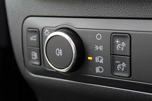 Ford Kuga 2.5 PHEV ST-Line X | Panoramadak | Trekhaak | BLIS | B&O | Full Options