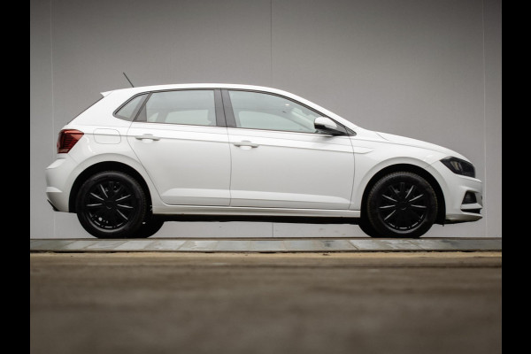 Volkswagen Polo 1.6 TDI Sport (APPLE CARPLAY,NAVI,ADAPTIVE CRUISE,DAB,ELEKTRISCH PAKKET,SPORTSTOELEN,NETTE STAAT)
