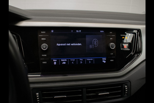 Volkswagen Polo 1.6 TDI Sport (APPLE CARPLAY,NAVI,ADAPTIVE CRUISE,DAB,ELEKTRISCH PAKKET,SPORTSTOELEN,NETTE STAAT)