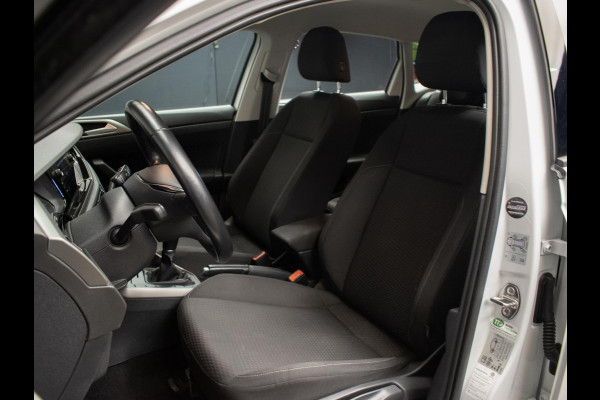 Volkswagen Polo 1.6 TDI Sport (APPLE CARPLAY,NAVI,ADAPTIVE CRUISE,DAB,ELEKTRISCH PAKKET,SPORTSTOELEN,NETTE STAAT)