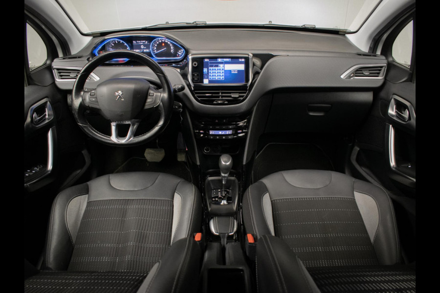 Peugeot 2008 1.2 PureTech Allure Sport (NAVI,CLIMATE,CRUISE,CAMERA,PDC,GRIP CONTROL,ELEKTRISCH PAKKET,SPORTSTOELEN,LM VELGEN)