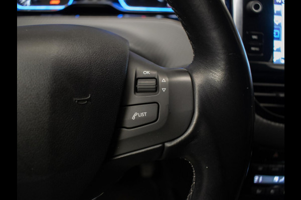 Peugeot 2008 1.2 PureTech Allure Sport (NAVI,CLIMATE,CRUISE,CAMERA,PDC,GRIP CONTROL,ELEKTRISCH PAKKET,SPORTSTOELEN,LM VELGEN)