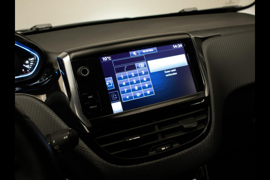 Peugeot 2008 1.2 PureTech Allure Sport (NAVI,CLIMATE,CRUISE,CAMERA,PDC,GRIP CONTROL,ELEKTRISCH PAKKET,SPORTSTOELEN,LM VELGEN)