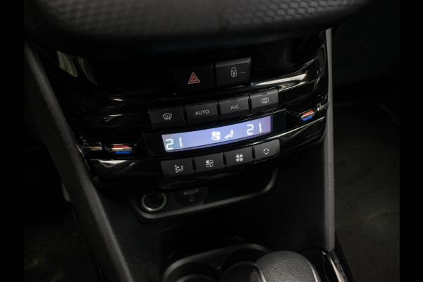 Peugeot 2008 1.2 PureTech Allure Sport (NAVI,CLIMATE,CRUISE,CAMERA,PDC,GRIP CONTROL,ELEKTRISCH PAKKET,SPORTSTOELEN,LM VELGEN)