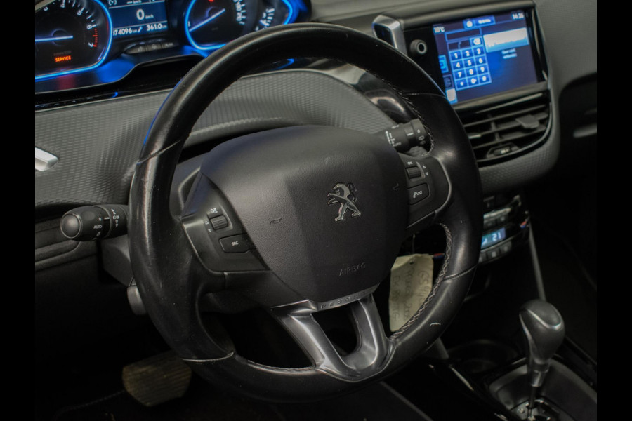 Peugeot 2008 1.2 PureTech Allure Sport (NAVI,CLIMATE,CRUISE,CAMERA,PDC,GRIP CONTROL,ELEKTRISCH PAKKET,SPORTSTOELEN,LM VELGEN)