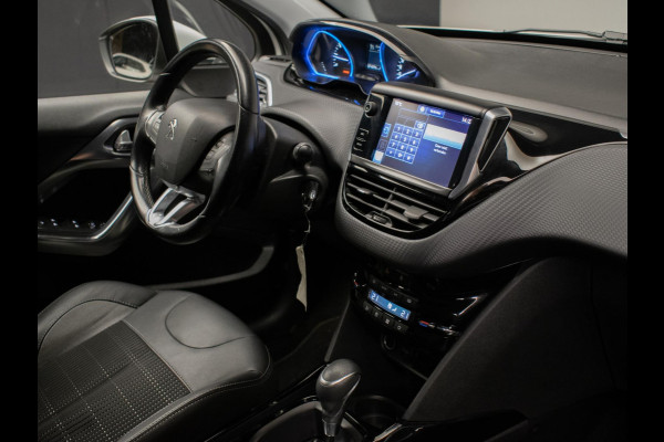 Peugeot 2008 1.2 PureTech Allure Sport (NAVI,CLIMATE,CRUISE,CAMERA,PDC,GRIP CONTROL,ELEKTRISCH PAKKET,SPORTSTOELEN,LM VELGEN)