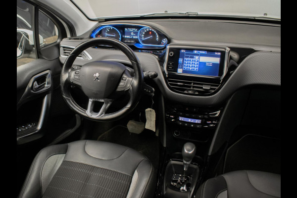 Peugeot 2008 1.2 PureTech Allure Sport (NAVI,CLIMATE,CRUISE,CAMERA,PDC,GRIP CONTROL,ELEKTRISCH PAKKET,SPORTSTOELEN,LM VELGEN)