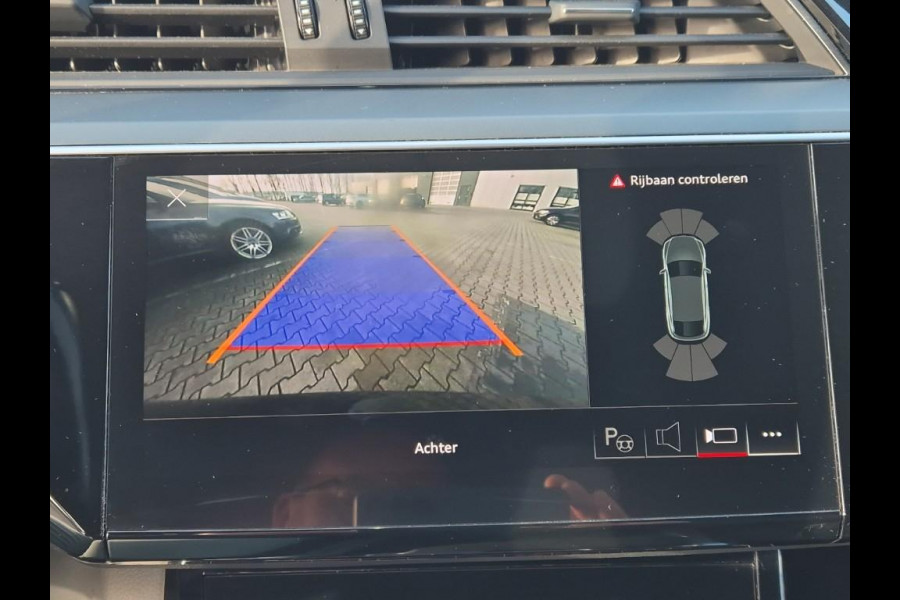 Audi e-tron Sportback 55 quattro edition 95 kWh | Trekhaak | Camera | 23 Inch |