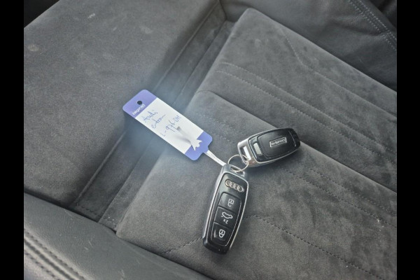 Audi e-tron Sportback 55 quattro edition 95 kWh | Trekhaak | Camera | 23 Inch |