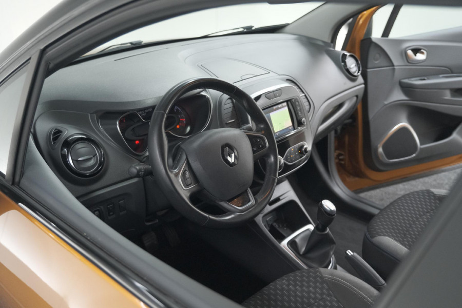 Renault Captur TCe 90 Intens | Camera | Dodehoekdetectie | Navigatie | Parkeersensoren