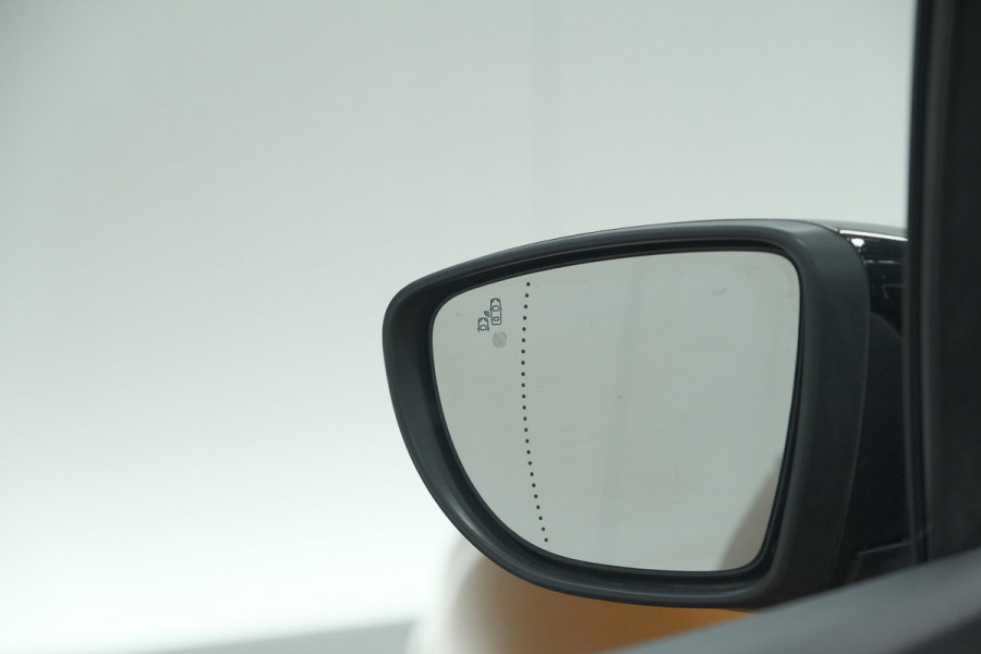 Renault Captur TCe 90 Intens | Camera | Dodehoekdetectie | Navigatie | Parkeersensoren