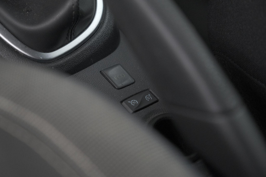 Renault Captur TCe 90 Intens | Camera | Dodehoekdetectie | Navigatie | Parkeersensoren