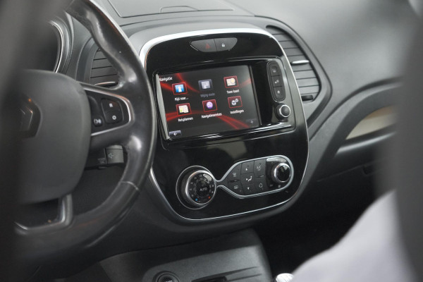 Renault Captur TCe 90 Intens | Camera | Dodehoekdetectie | Navigatie | Parkeersensoren