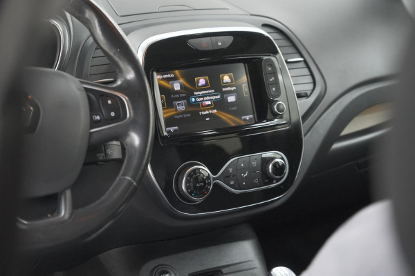 Renault Captur TCe 90 Intens | Camera | Dodehoekdetectie | Navigatie | Parkeersensoren