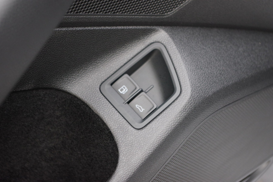 Volkswagen Passat Variant 1.4 TSI PHEV GTE 218 PK Business, Elek. Trekhaak, Panoramadak, Memory, Matrix LED, Winterpakket