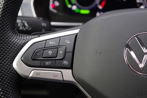Volkswagen Passat Variant 1.4 TSI PHEV GTE 218 PK Business, Elek. Trekhaak, Panoramadak, Memory, Matrix LED, Winterpakket