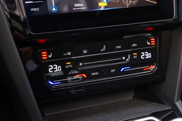 Volkswagen Passat Variant 1.4 TSI PHEV GTE 218 PK Business, Elek. Trekhaak, Panoramadak, Memory, Matrix LED, Winterpakket